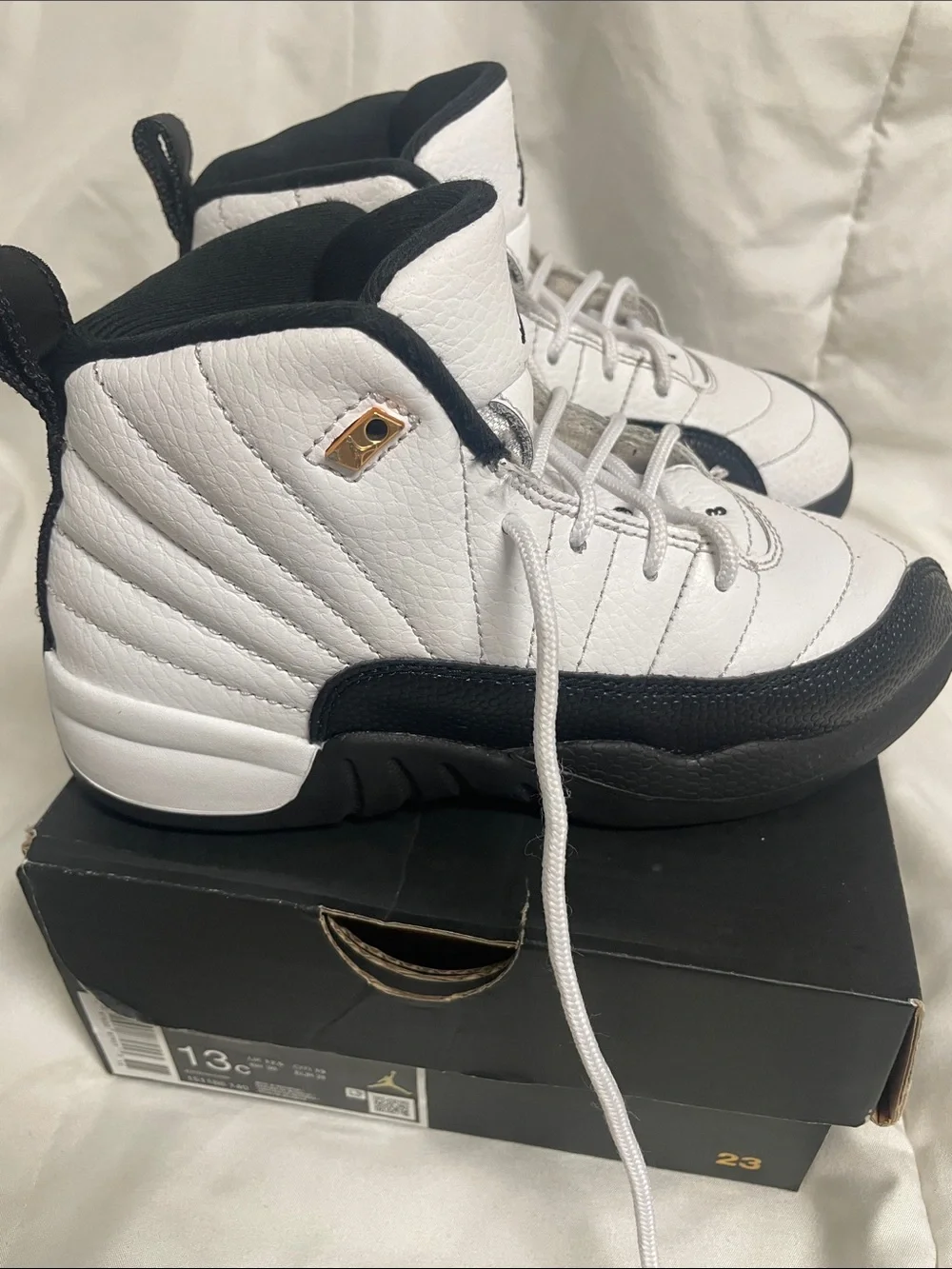 Jordan White and Black Toddler Basketball Sneakers - Picture 5 of 6
